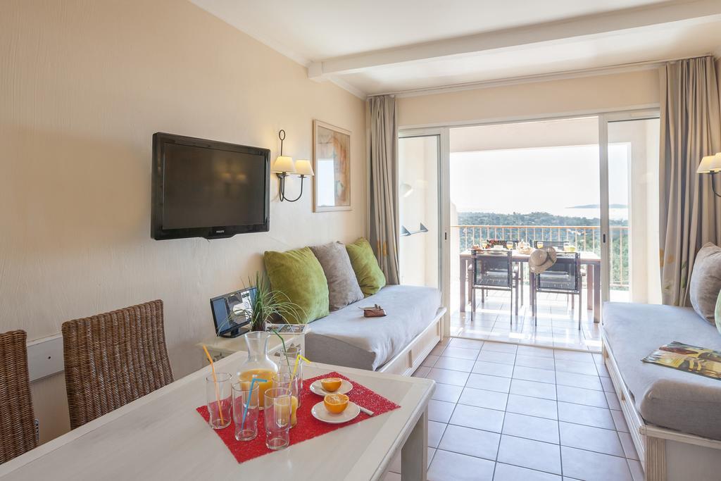 Pierre & Les Restanques Du Golfe De Saint-tropez Grimaud
