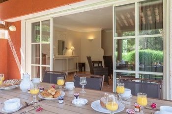 Residence Pierre & Vacances Les Restanques Du Golfe De Saint-Tropez Aparthotel