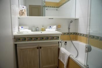 Pierre & Les Restanques Du Golfe De Saint-tropez Apart-hotel 4*